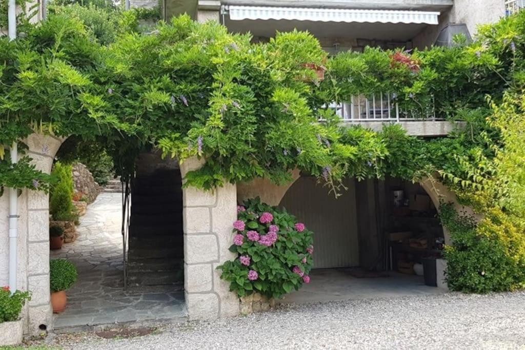 Gite Olivier Vals-les-Bains Bagian luar foto